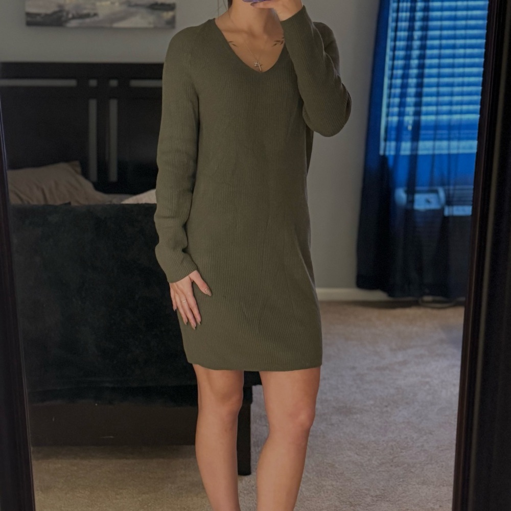 A New Day Green Ribbed V-Neck Long Sleeve Dress